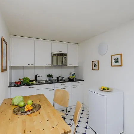 Swiss Star District 10 Apartment *